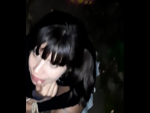 ❤️ Na ulici natečen penis u zamjenu za slatkiše Seks video na hr.sexuria-net.ru
