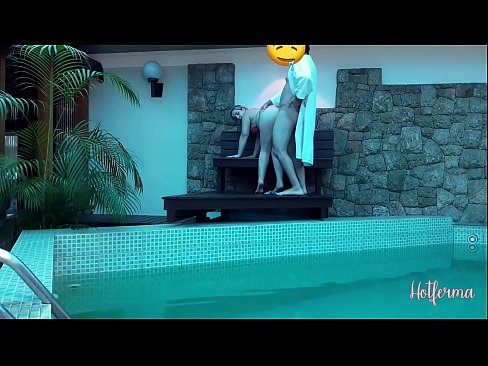 ❤️ Šef poziva sobaricu na bazen, ali nije mogao odoljeti vrućini Seks video na hr.sexuria-net.ru