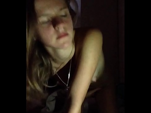 ❤️ Djevojka masturbira i svršava Seks video na hr.sexuria-net.ru