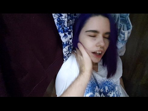 ❤️ Našao sam svoju sestru u ormaru i pomogao joj da svrši Seks video na hr.sexuria-net.ru